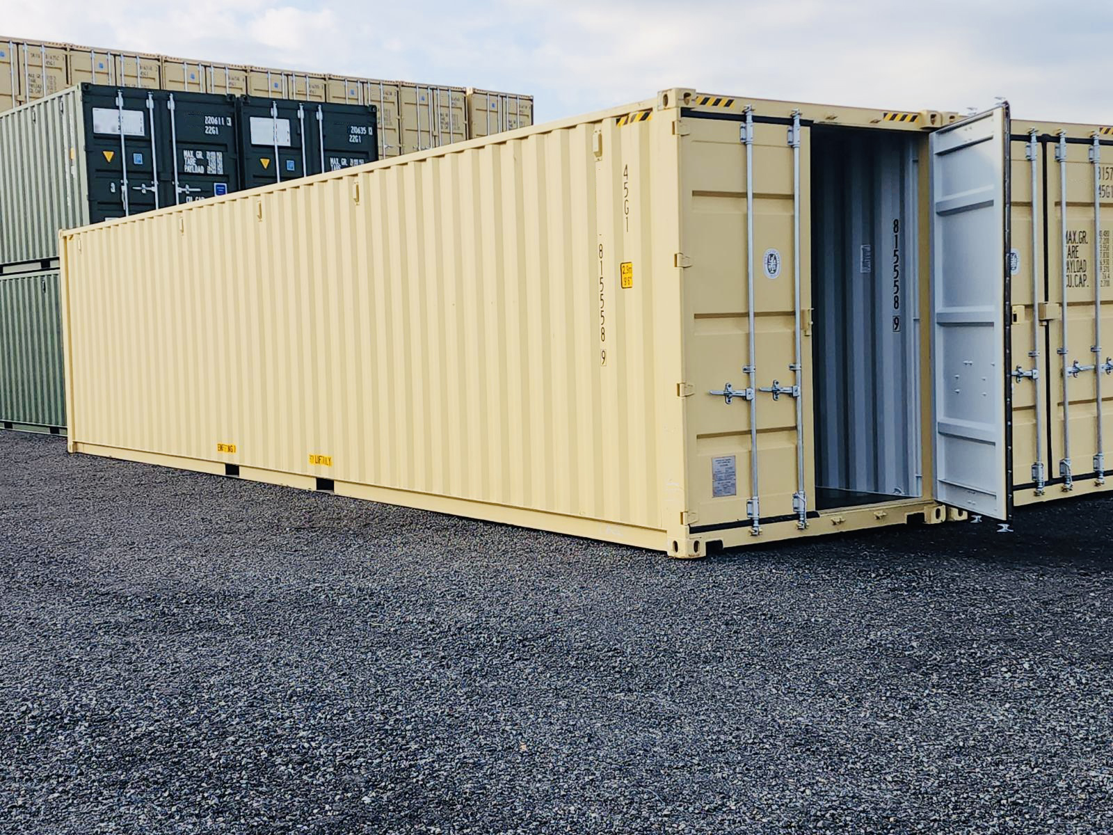 New 40HC Shipping Container Cove Open Door